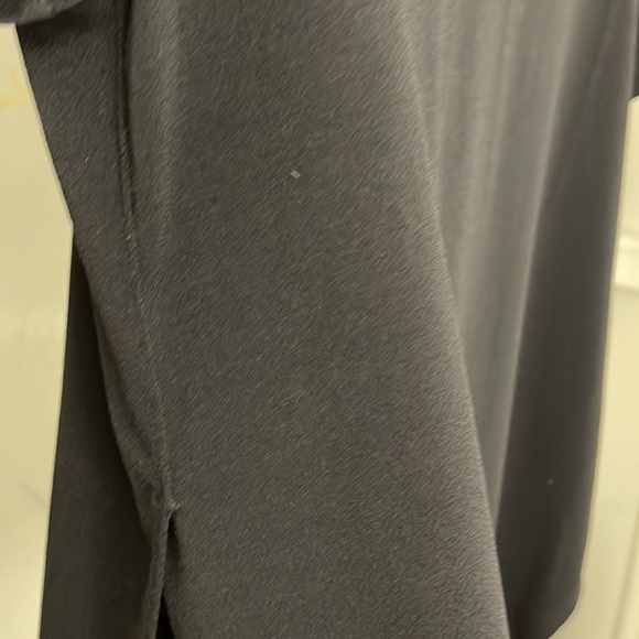 Banana republic women’s medium black dressy shirt - Picture 7 of 8